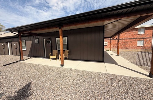 Delta House | Modern Industrial Home nMinimal + Sleek 9A