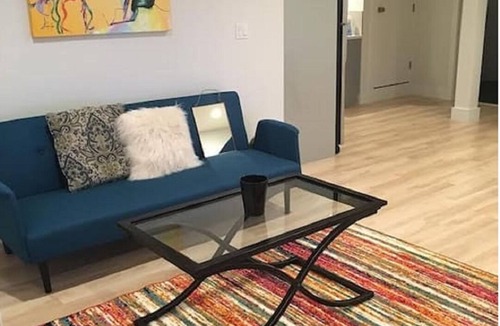 Inner Sunset Apartment | Modern Inner Sunset 1 bedroom apartment