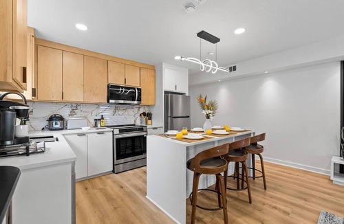 Oak Cliff Apartment | Modern Japandi 2BR w/Parking