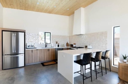 Joshua Tree House | Modern Joshua Tree Village Home