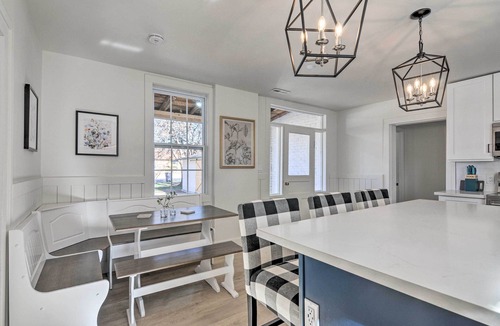Kanab Cottage | Modern Kanab Home: Fire Pit, Red Rock Views!