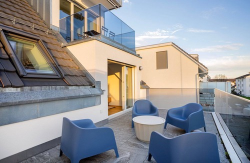 Kloten Apartment | Modern Kloten 2BR w/Laundry, nr Market, by Blueground