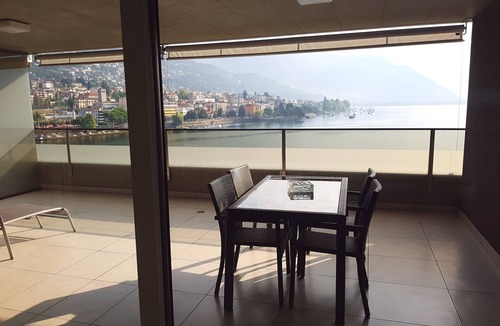 Locarno Apartment | Modern Lake View 605