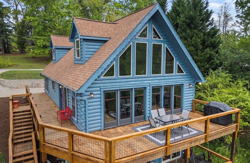 Seneca Cabin | Modern Lakefront Cabin on Lake Keowee