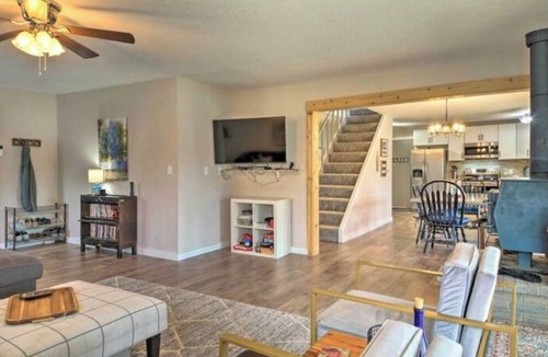 Arrow Point Cabin | Modern lakefront home, Amazing View w/Nearby Boat Launch