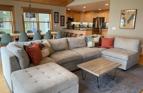 Cheboygan County House | Modern Lakefront Home on Burt