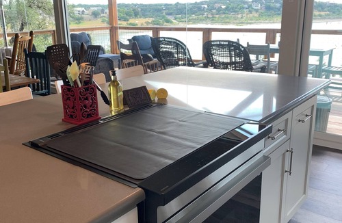 Canyon Lake House | Modern Lakefront, Hot tub, Firepits, Large multi-level decks, Amazing Sunsets