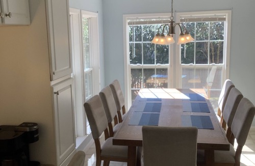 Wise House | Modern Lakefront House, Private Dock & Kayaks.nFios High Speed Internet