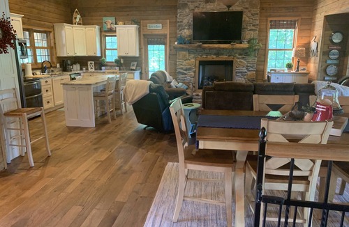 Falls of Rough Cabin | Modern Lakefront Log Cabin on Rough River Lake