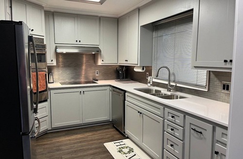 Hickory House | Modern Lakefront Views at Lake Hickory Haven