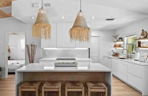 South Venice House | Modern Lakefront Villa, Great Pool, Near Beach!