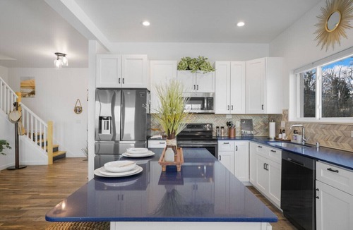 Pleasant Prairie House | Modern Lakeside Villa