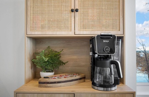 Pleasant Prairie House | Modern Lakeside Villa