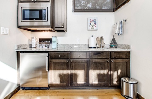 Spicewood Cabin | Modern lakeside cabin with loft, outdoor kitchen, alfresco dining, soaking tub