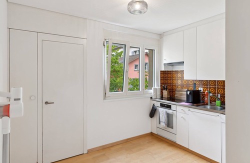 Hochschulen Apartment | Modern Living in Zurich: Finest Flat