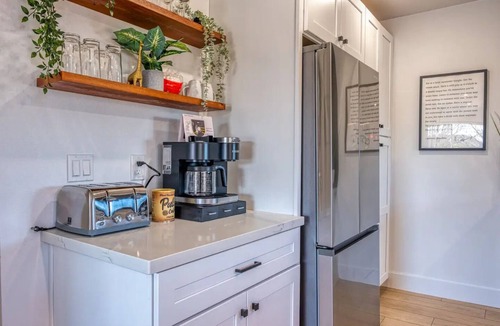 Overlook Apartment | Modern Living Steps From Downtown