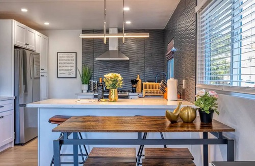 Overlook Apartment | Modern Living Steps From Downtown