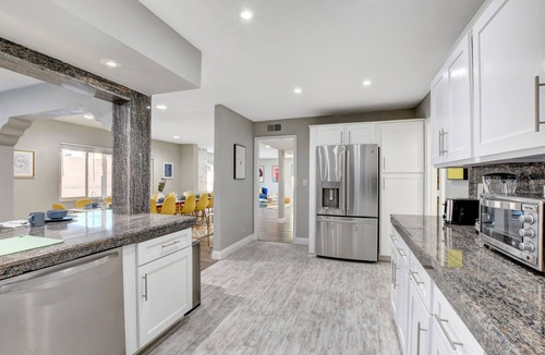 Winchester House | Modern Lockdown-7 Bd with Pool & Spa 30+ Day Home!