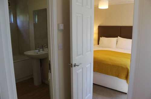 Chichester Cabin | Modern Lodge, Located in Tranquil Gardens