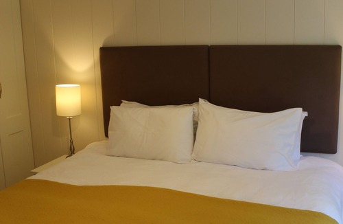 Chichester Cabin | Modern Lodge, Located in Tranquil Gardens