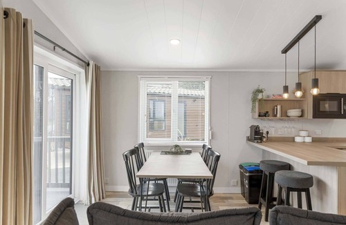 Mullacott Ski Chalet | Modern Lodge nr Ilfracombe & Beaches