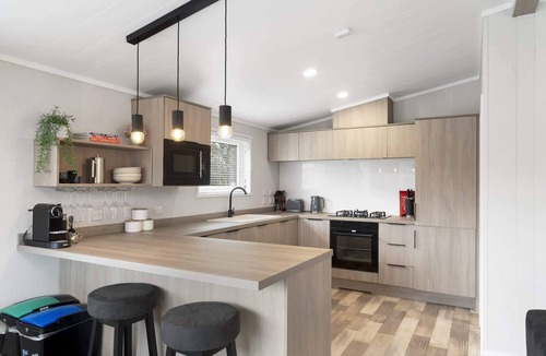 Mullacott Ski Chalet | Modern Lodge nr Ilfracombe & Beaches