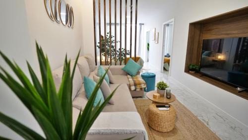 Safranar Apartment | Modern Loft in Patraix, Valencia - Near City Center