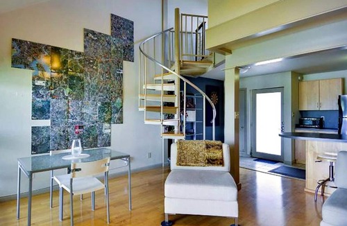 Barton Hills Condo | Modern Loft in the Heart of ATX | Walk to Zilker Park