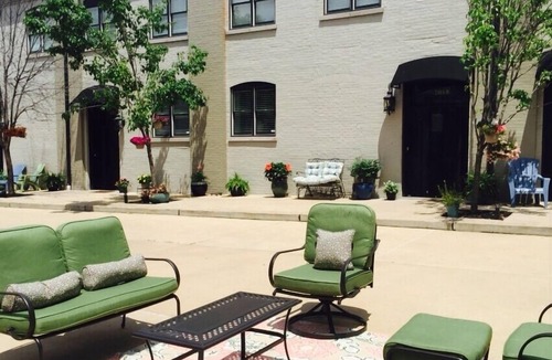 Tower Grove East Apartment | Modern, Loft-Like Unit II - In Historic Tower Grove Area