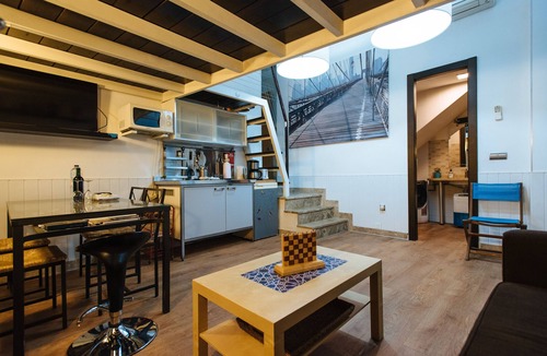 Alameda Apartment | MODERN LOFT, SEVILLE CENTER, A/C, FREE WIFI (Optional Garage)