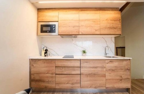 Old Town Apartment | Modern loft with sea views
