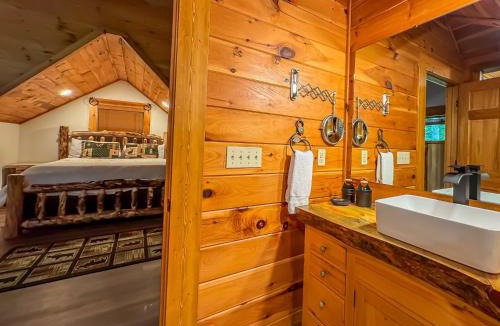 McHenry Villa | Modern Log Cabin: Pet Friendly Hot Tub