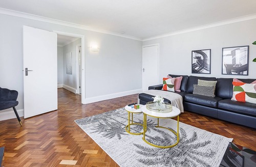 Fairfield Apartment | Modern London 2 Bed Apartment