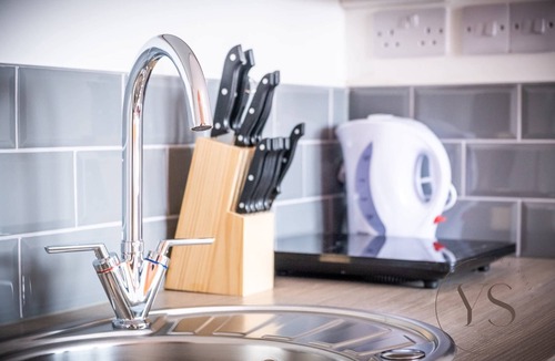 Stoke-on-Trent Apartment | Modern Longton Studio w/Self Check-In