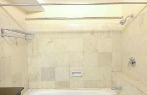 Braga Apartment | Modern Look 3BR at Apartment Braga City Walk By Travelio