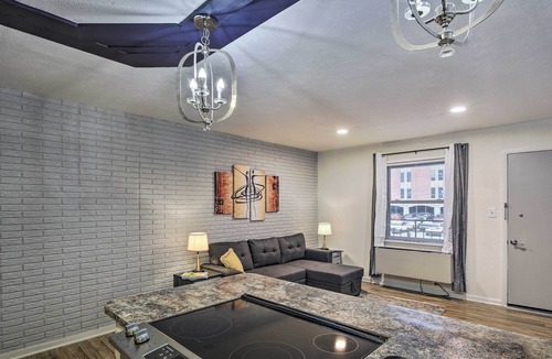 St. Matthews Condo | Modern Louisville Condo ~ 8 Mi from Downtown!