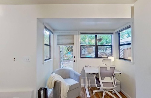 Lower Pacific Heights Apartment | Modern Lower Pacific Heights 1BR Retreat Near Fillmore Street, Japantown & Alta Plaza Park