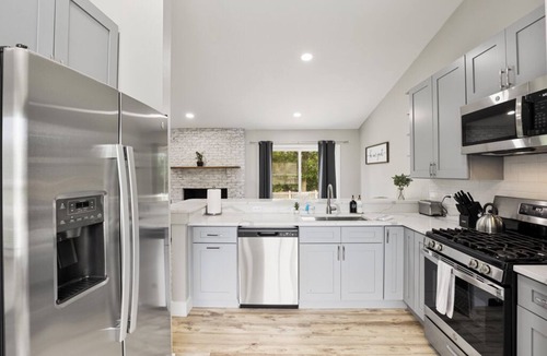 Island Lake House | Modern Lux Escape: 3BR & Gameroom