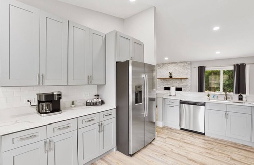 Island Lake House | Modern Lux Escape: 3BR & Gameroom