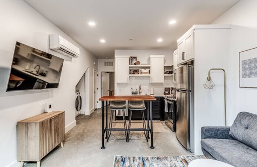 Central Oklahoma City Apartment | Modern LUXE 1-Bed In Wheeler District