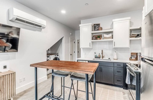 Central Oklahoma City Apartment | Modern LUXE 1-Bed In Wheeler District