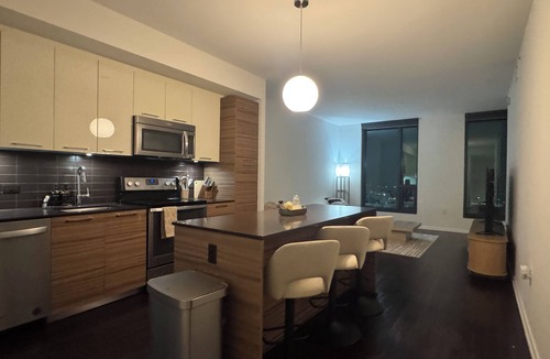 McLean House | Modern Luxe 1BR Walk to Tysons Corner Mall & Metro