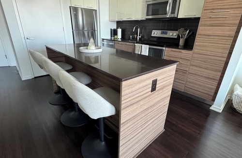 McLean House | Modern Luxe 1BR Walk to Tysons Corner Mall & Metro