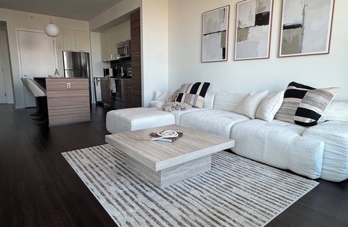 McLean House | Modern Luxe 1BR Walk to Tysons Corner Mall & Metro