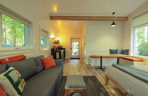 Freeport Cabin | Modern, Luxurious, Cabin in the Woods - 05