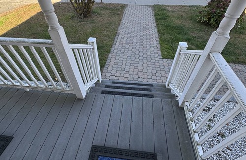 Northampton Apartment | Modern Luxurious Downtown Apartment with Full Kitchen & 4 Full Bath & Office.