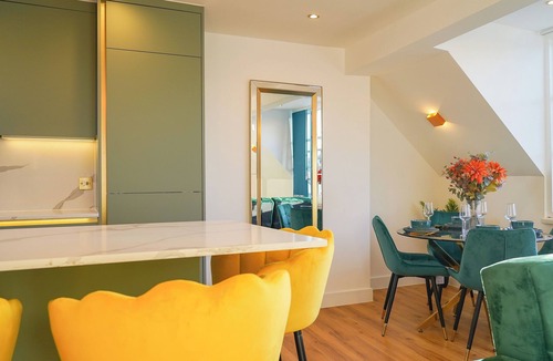 Shaftesbury Apartment | Modern Luxurious Home in Central London