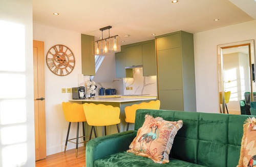 Shaftesbury Apartment | Modern Luxurious Home in Central London