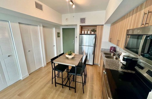 Addicks Apartment | Modern Luxury 2-bedroom apartment with AC in Lovely Houston. Pool, Gym & Parking