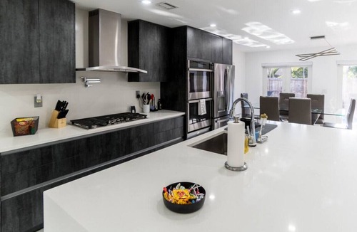 Fort Lauderdale House | Modern Luxury, 2 Mi From Beach!